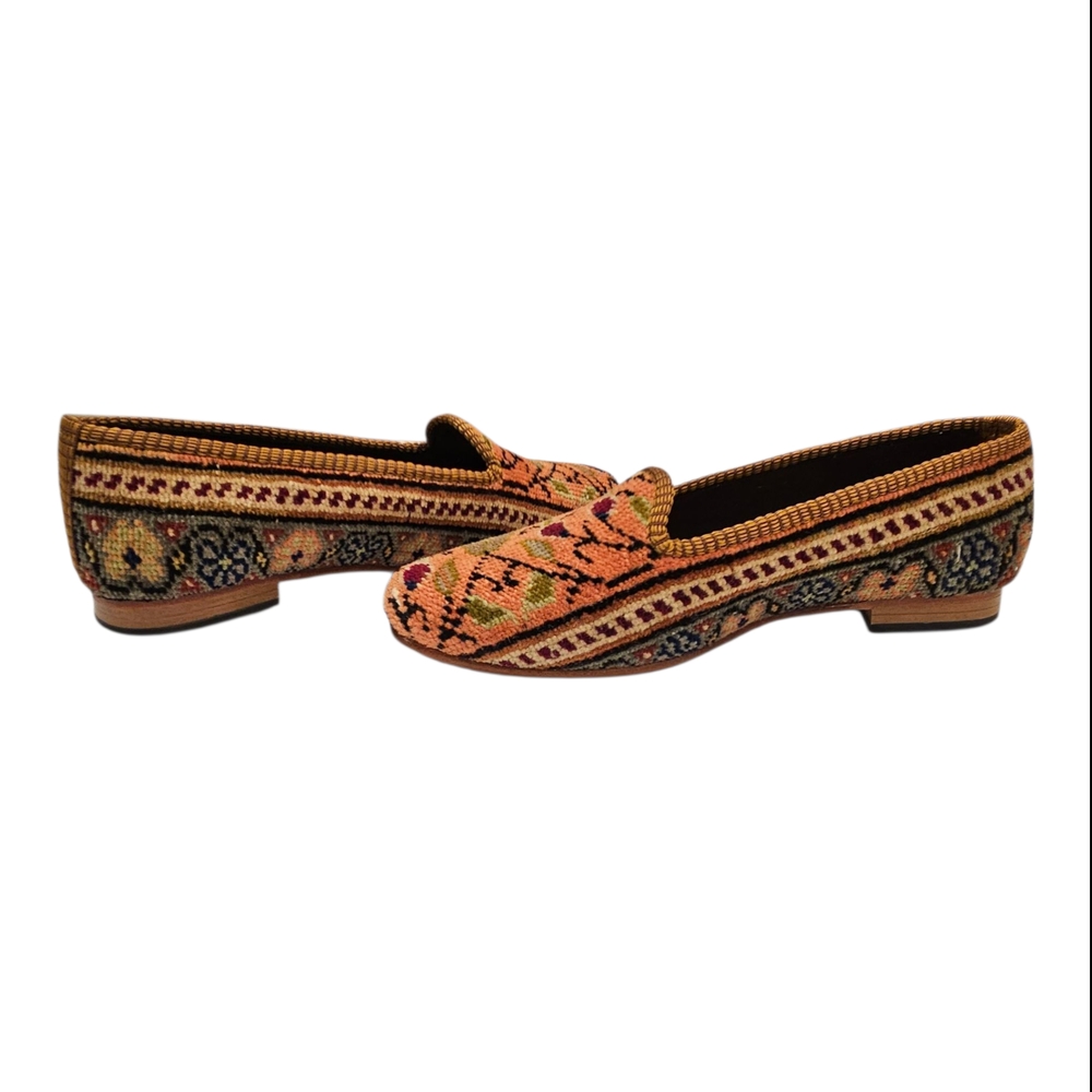 New - Artemis Design Co. - Patterned Carpet Loafers - Size 10 - Picture 5 of 16